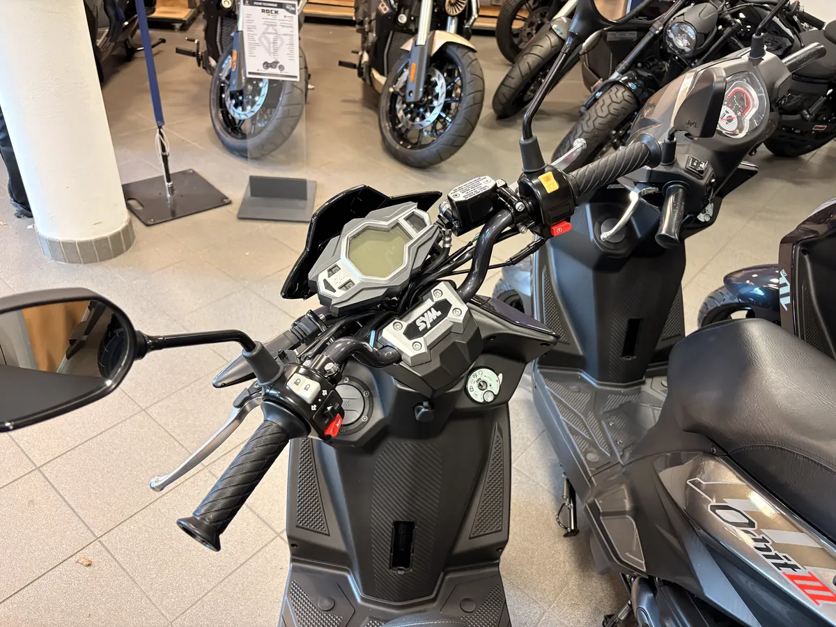 SYM ORBIT III 50 — photo 9