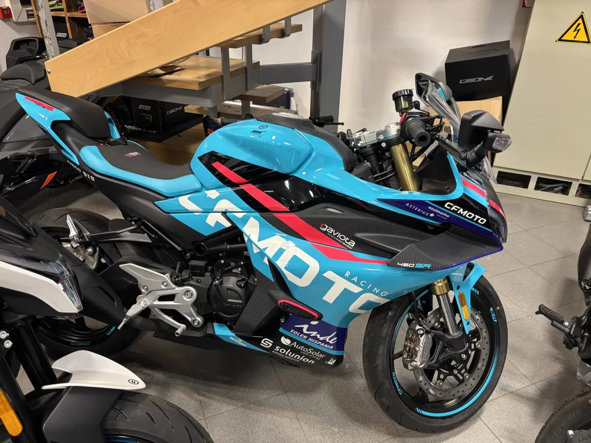 CFMOTO 450 SR WORLD CHAMPION EDITION — photo 2