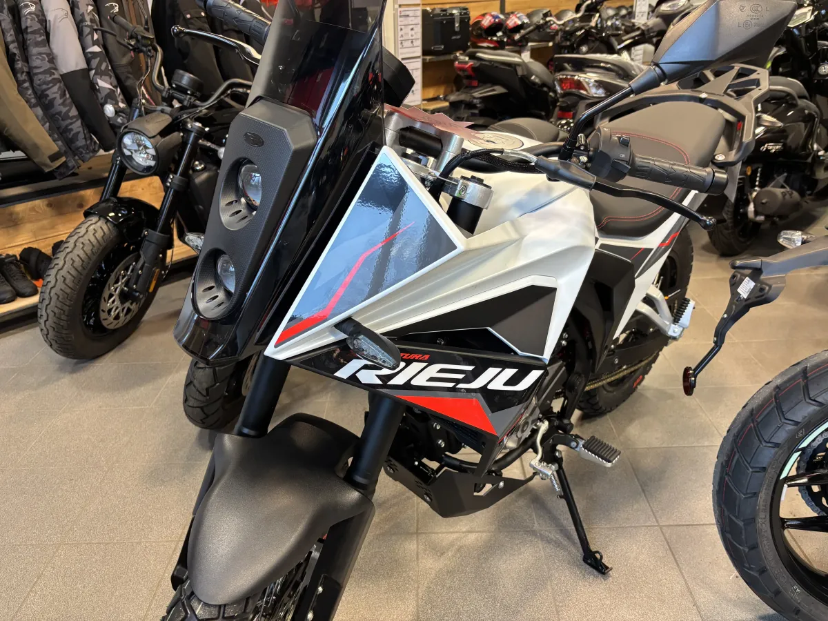 RIEJU AVENTURA 125 — photo 3