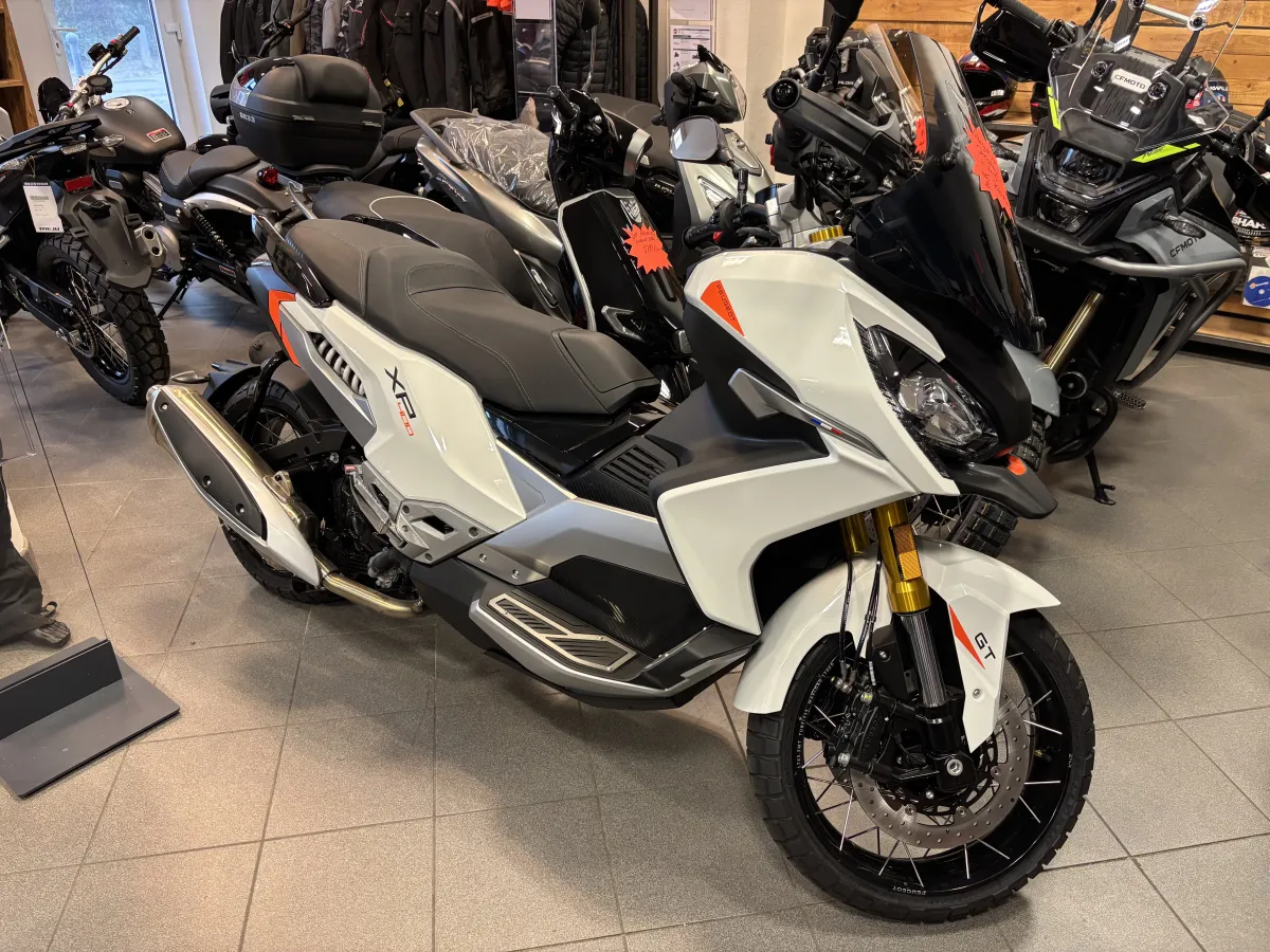 PEUGEOT XP400 GT — photo 1