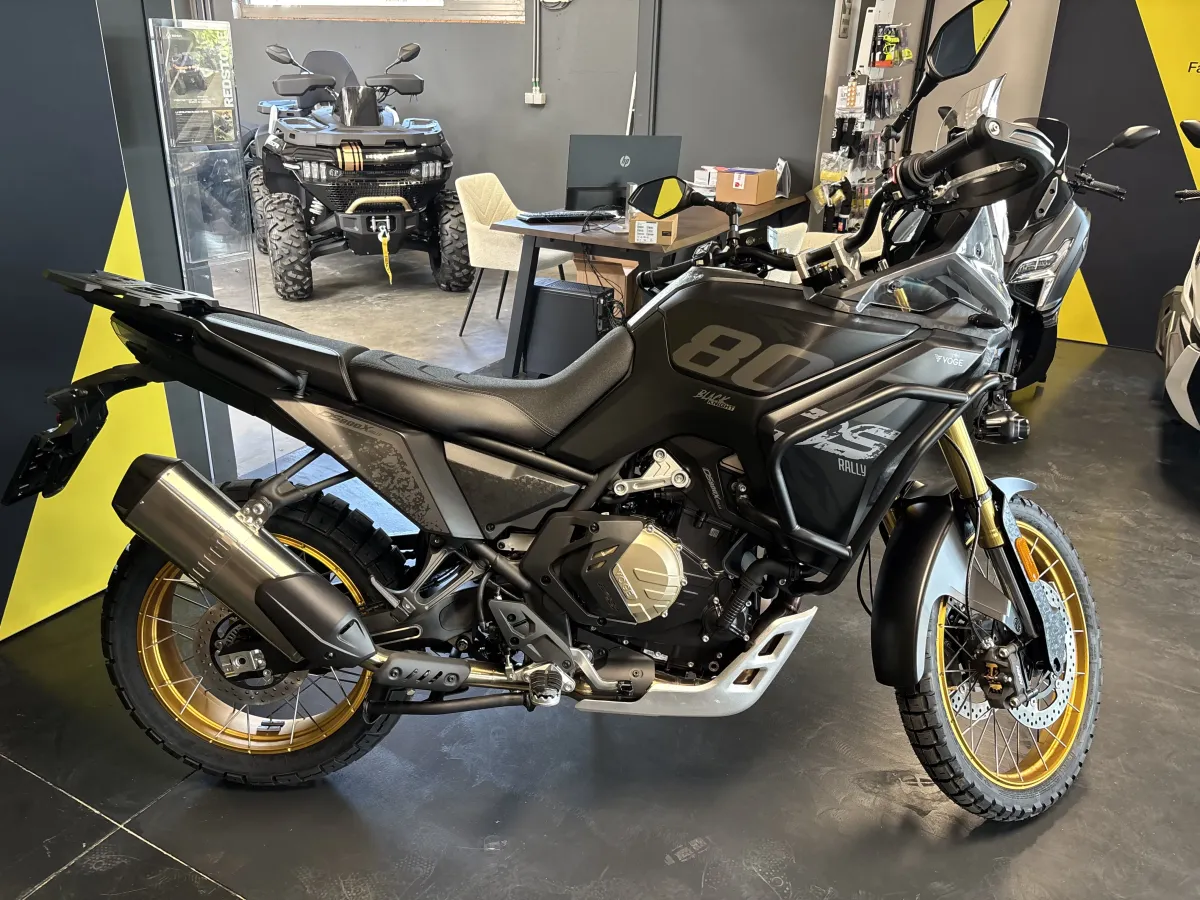 VOGE DS800 RALLY — photo 1