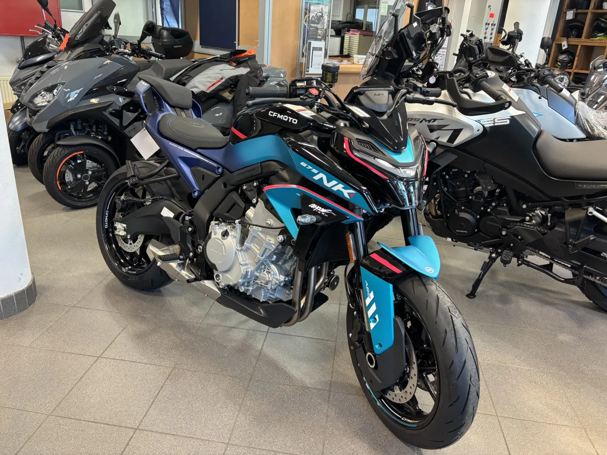 CFMOTO 675 NK GP EDITION — photo 2